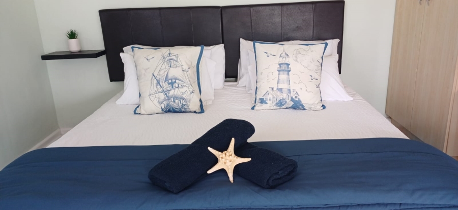 6 Bedroom Property for Sale in Paradise Beach Eastern Cape